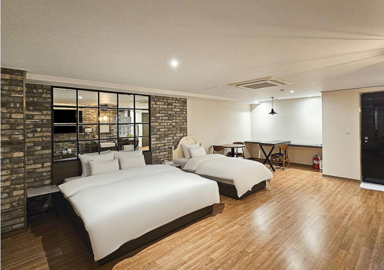 Regency Hotel Seongnam Esterno foto