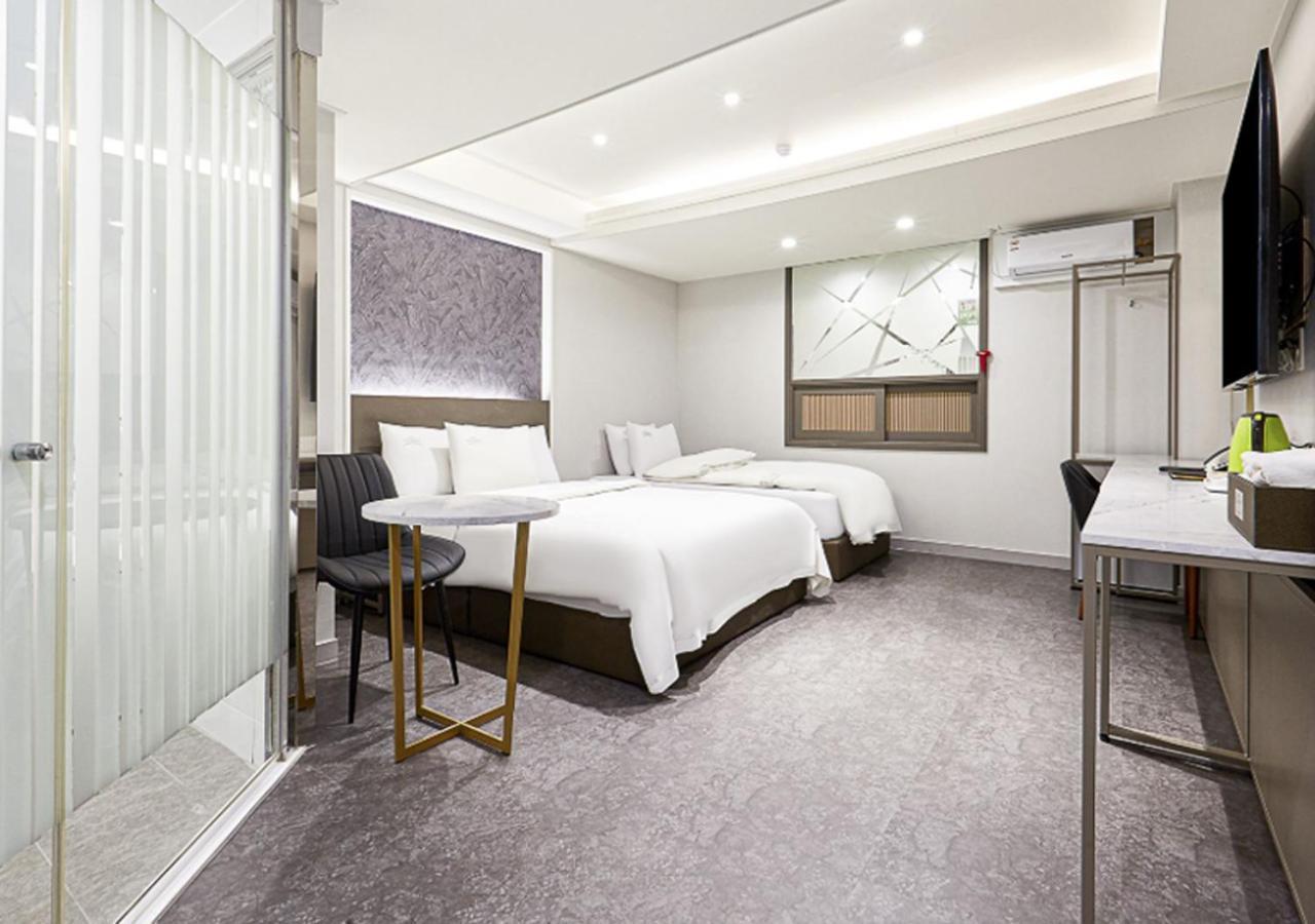 Regency Hotel Seongnam Esterno foto