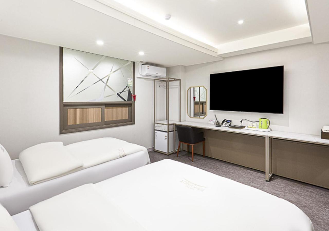 Regency Hotel Seongnam Esterno foto