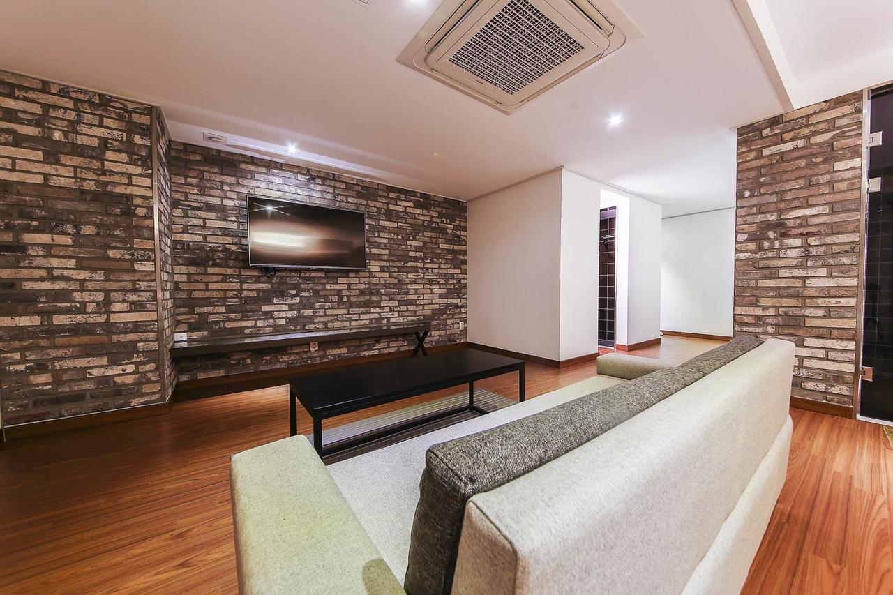 Regency Hotel Seongnam Esterno foto