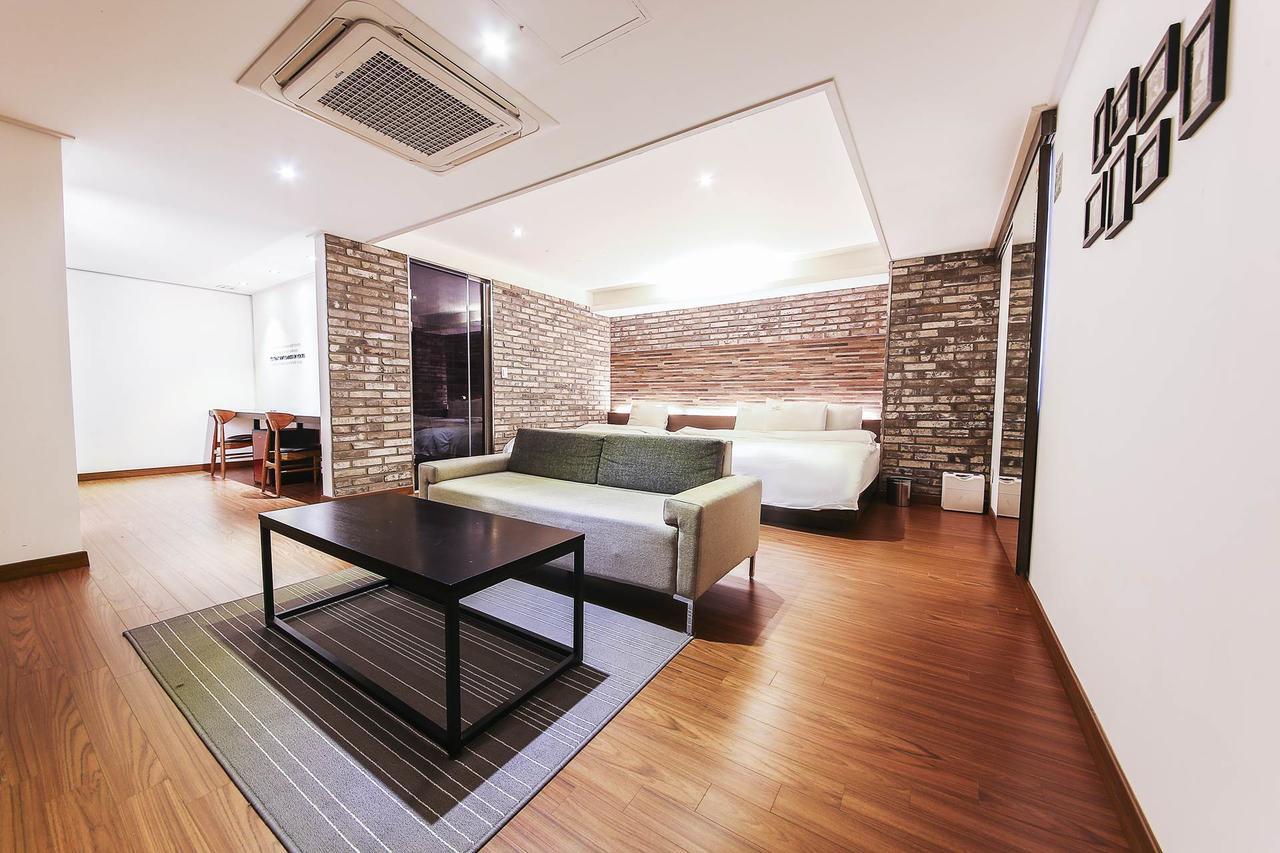 Regency Hotel Seongnam Esterno foto