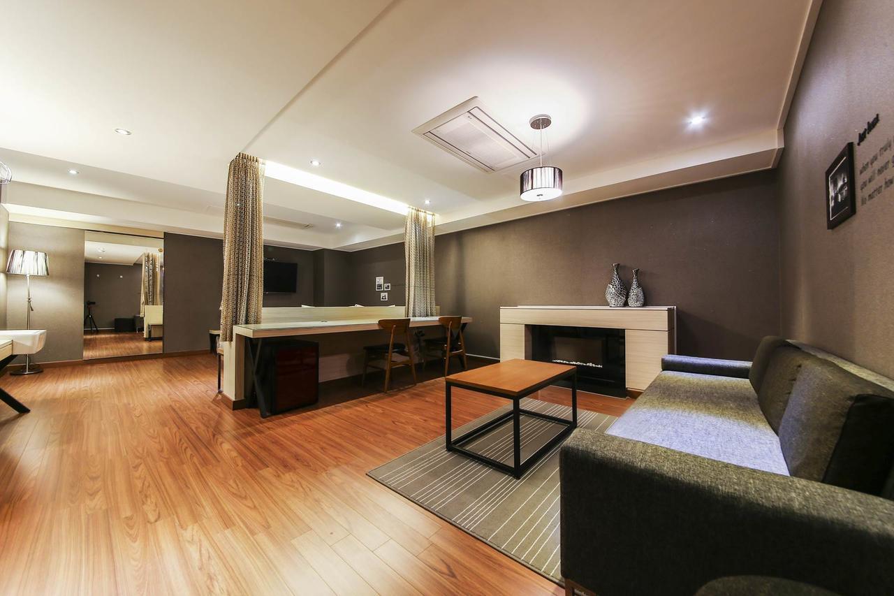 Regency Hotel Seongnam Esterno foto