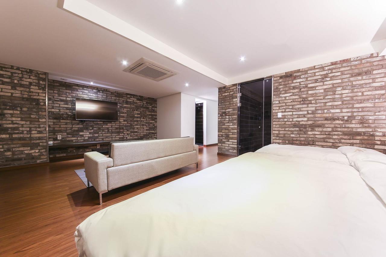 Regency Hotel Seongnam Esterno foto