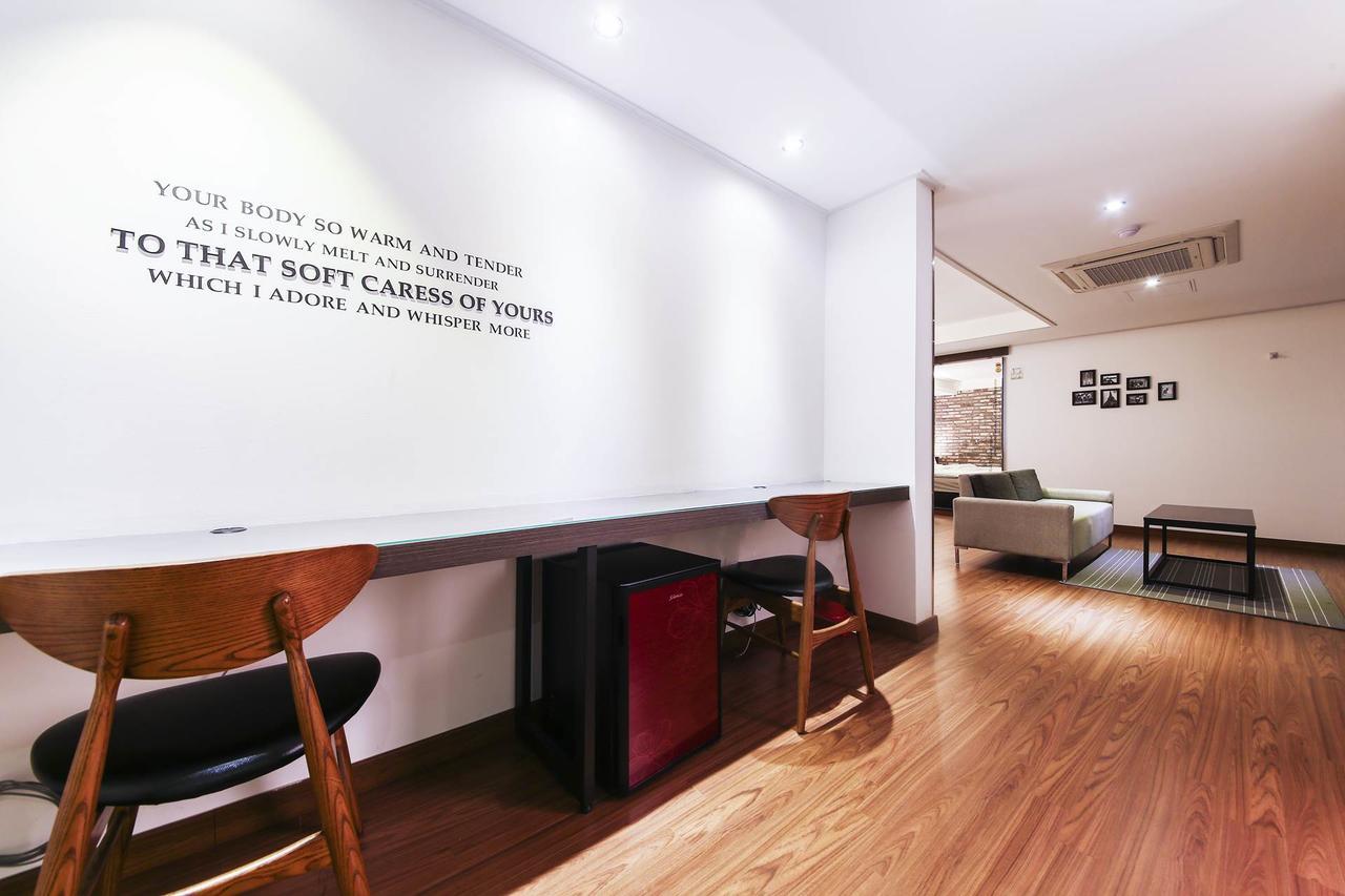 Regency Hotel Seongnam Esterno foto